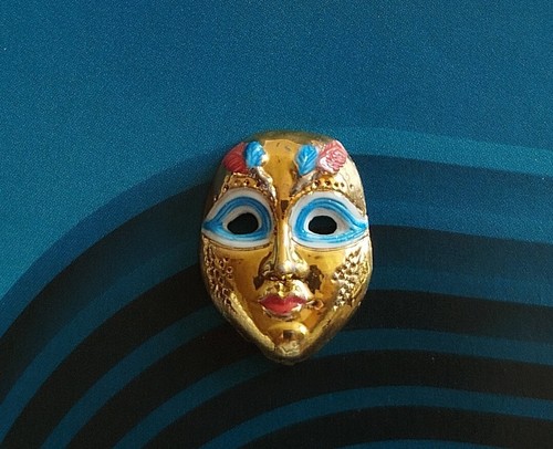 Fève masque avec - fève, dorure